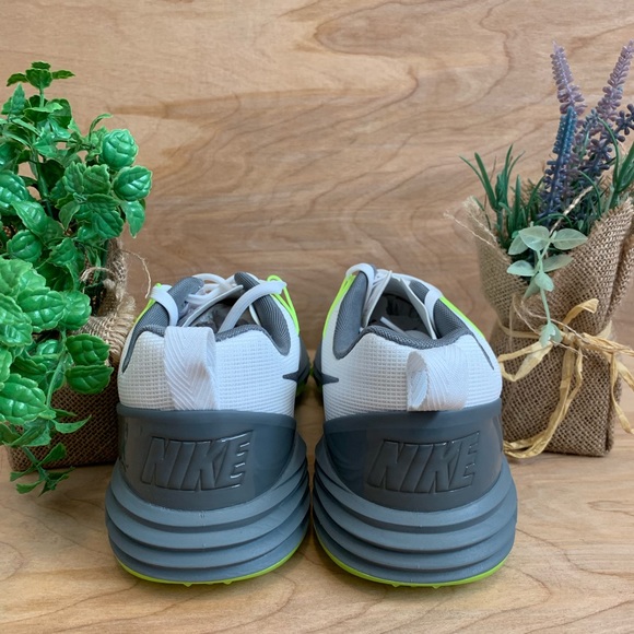 NEW Nike Golf Lunar Command 2 Golf Shoes - Picture 4 of 8